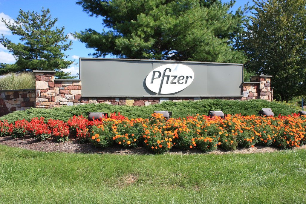 Pfizer stole 15 American homes with help from the Supreme Court.

The homeowners refused to sell their waterfront property.

So the $280 billion giant used the government to take it anyway.

Here's how corporate America murdered YOUR property rights: