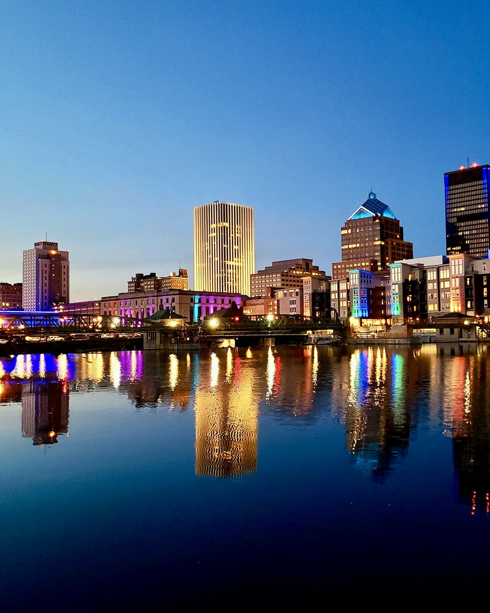 acpmpresearch's tweet image. Landmarks across the country are going amber this August—will yours be one of them? 💛

Join our movement to shine a light on appendix cancer!

✨ Sign up now to participate in the 2025 #AmberForAppendixCancer campaign: acpmp.org/august/appendi…