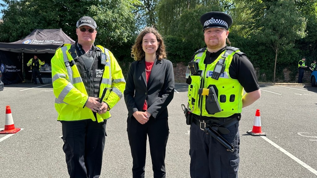 SarahCoombesWB's tweet image. Would you let someone you love get in a car which was untraceable?
My national campaign to crack down on ghost number plates has been picking up pace. Last week in West Brom partners like the police, council and DVSA identified many drivers for issues like ghost number plates.