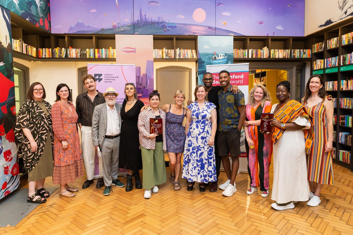 We celebrated the year's outstanding debut writers for children and their editors at this week's #branfordboaseaward ceremony. Congratulations to all and thank you to supporters <a href="/ALCS_UK/">ALCS</a>  and <a href="/WalkerBooksUK/">Walker Books</a>  👏👏 #writing #editing #kidlit 
branfordboaseaward.org.uk
