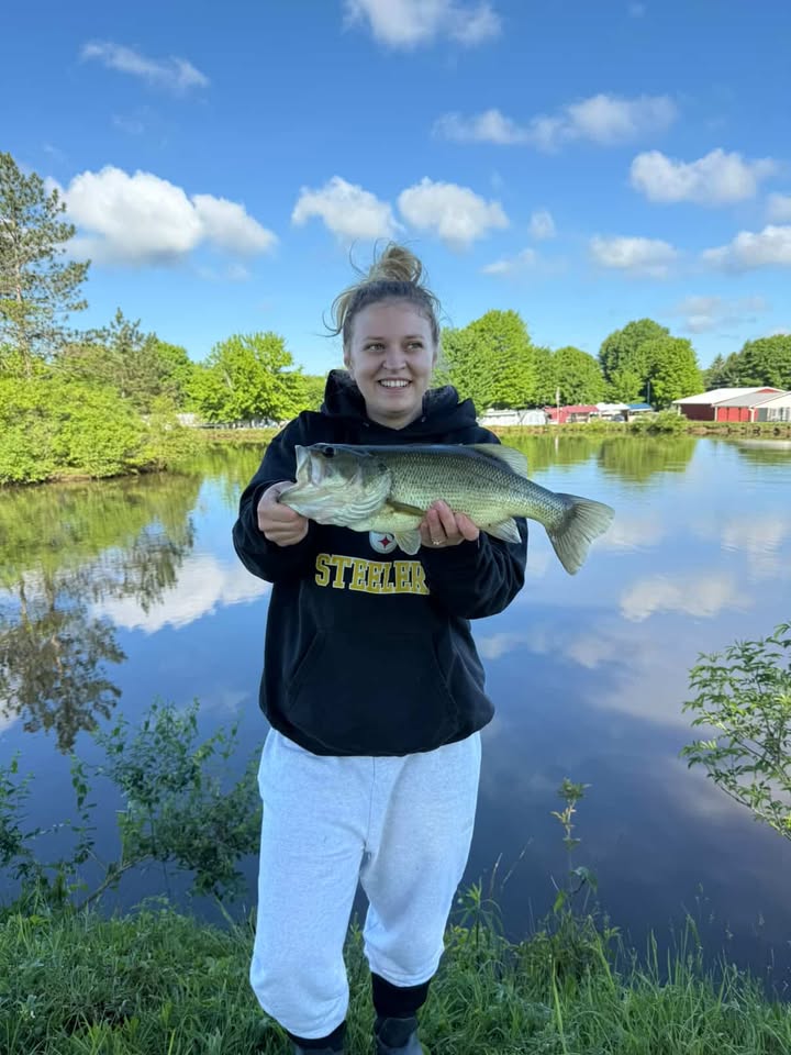 Giavanna reeled this Largemouth Bass on a Texas rig while fishing a private pond in Linesville, PA. 

Join us in congratulating Giavanna on her "personal best"! 🏆

#FishFriday #LargemouthBass #BassFishing #CrawfordCounty