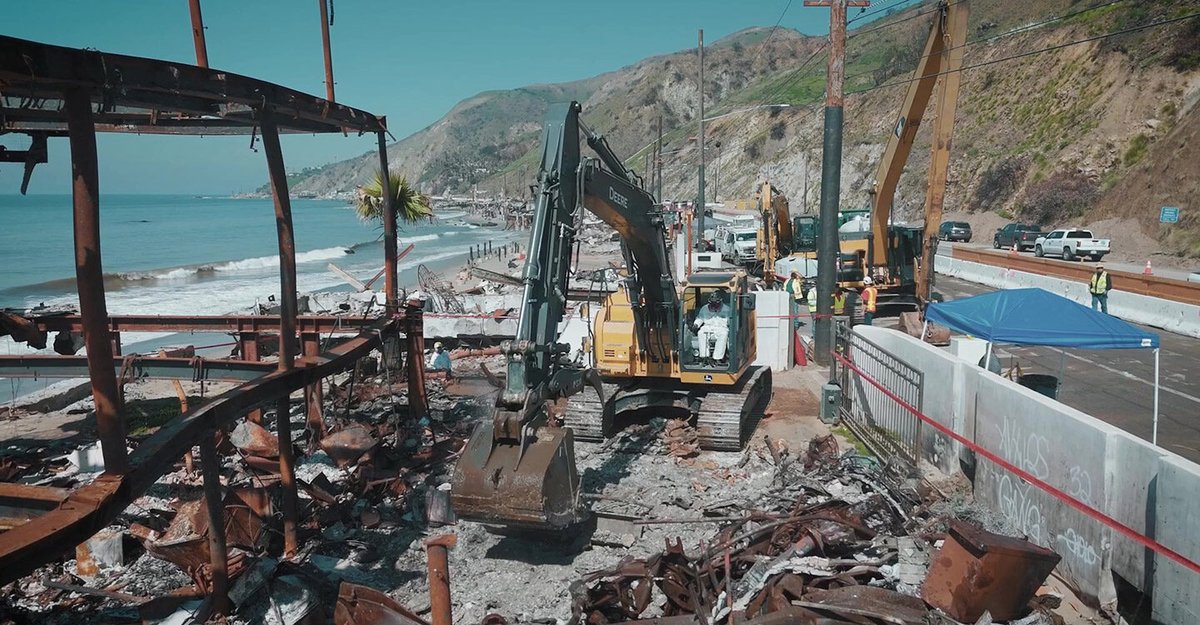 VIDEO: Six months after the Eaton and Palisades fires in Calif., debris removal is nearing completion—months ahead of schedule.
✔️ENR's Editor-in-Chief, Scott Blair, takes you behind the scenes.
#DisasterRecovery #WildfireRebuild 
➡️Watch Here: brnw.ch/21wU4Eg