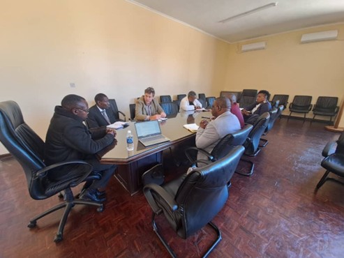 THETlinks's tweet image. Exciting progress from the UK-Zimbabwe Health Partnership Prog! #UKZHPP🇬🇧🇿🇼
Strides made in breast cancer care &amp;amp; mental health: delivering training, opening new centres &amp;amp; expanding quality care provision - driving strong &amp;amp; sustainable health systems strengthening👏 @UKinZimbabwe