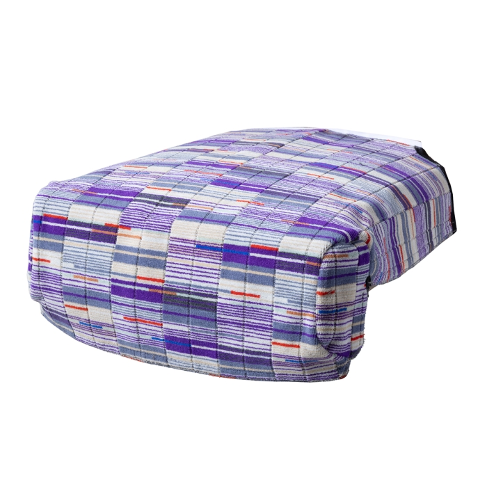 The LT Museum is selling off some spare Elizabeth line seat covers if you fancy having a splash of purple at home.

ltmuseumshop.co.uk/new-in/elizabe…