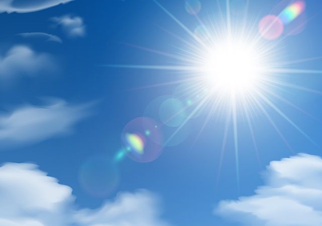 𝐖𝐚𝐫𝐦 𝐖𝐞𝐚𝐭𝐡𝐞𝐫 𝐆𝐮𝐢𝐝𝐚𝐧𝐜𝐞 | This weekend, we're expecting temperatures to get really high - so please use common sense if playing football in this heat. Head to the link below to read our guidance to help keep you safe 😎 👇 

bit.ly/43V2sxK