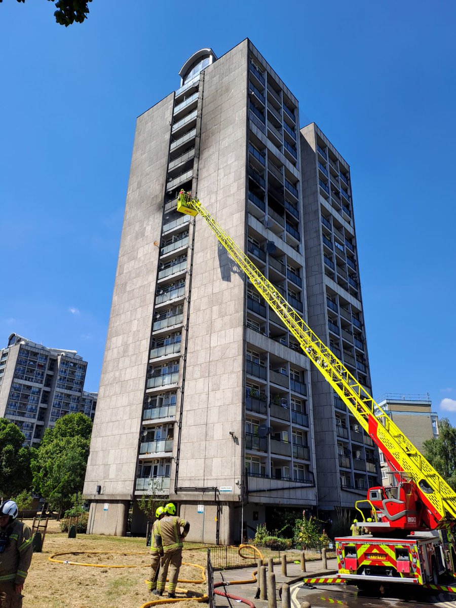 London Fire Brigade (@londonfire) on Twitter photo The flat fire in #Walworth is now under control, but we will remain on scene this afternoon damping down london-fire.gov.uk/incidents/2025… The flat fire in #Walworth is now under control, but we will remain on scene this afternoon damping down london-fire.gov.uk/incidents/2025…
