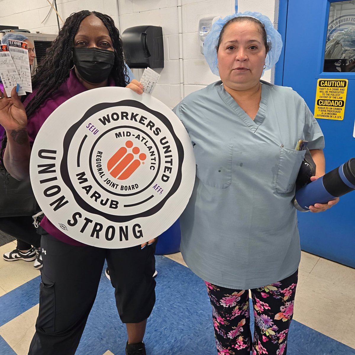 WorkersUnitedMA's tweet image. Ain't no power like the power of the union!
Congrats to members, Sierra, Maria, Jose & Leticia at Up To Date Laundry - Local 1071 in Bmore, MD. They won @Orioles tickets to the @MBAFLCIO Union Night at Camden Yards game tonight!
#wumarjb #wumarjbmembers #1u #unionstrong