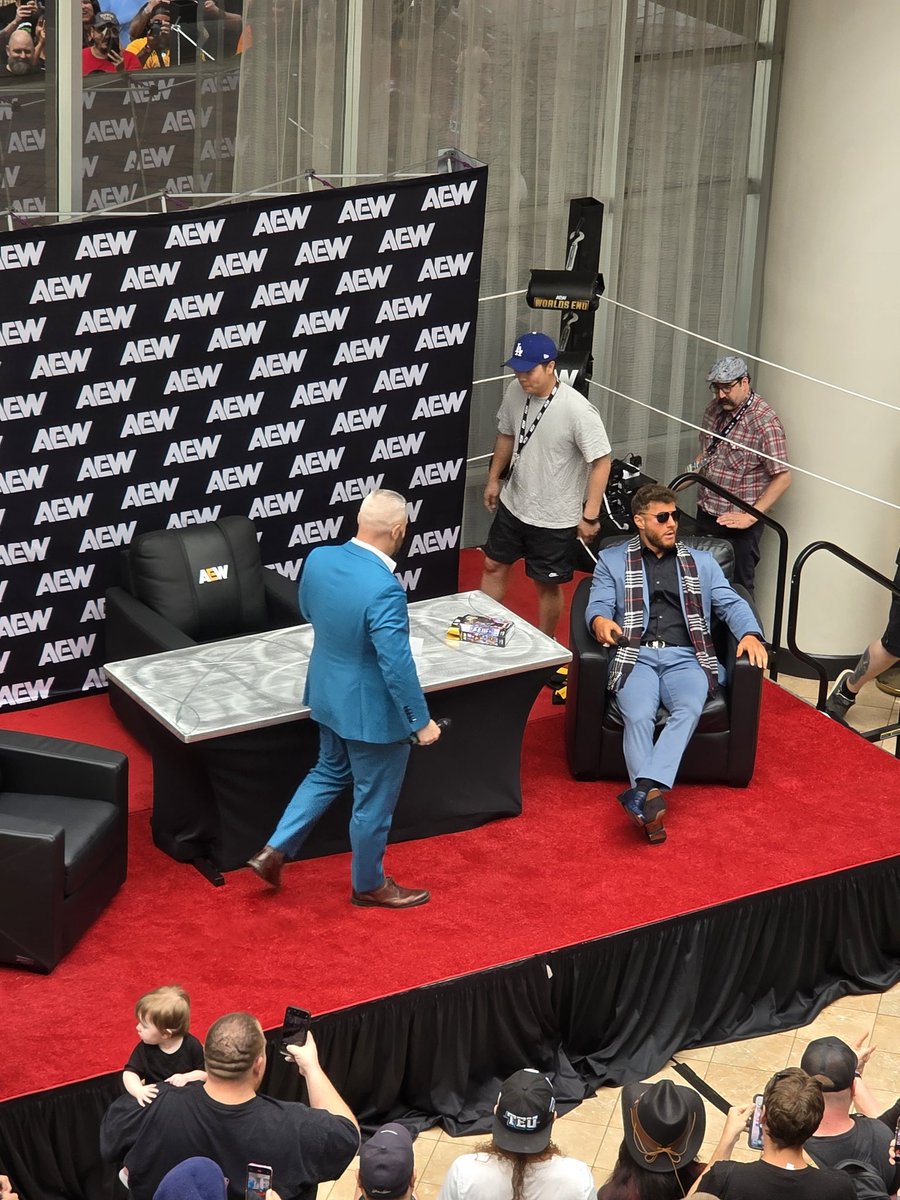 TopofCard's tweet image. We are off and running here at @StarrcastEvents today with Everyone's favorite scumbag @The_MJF at the Jazwares Reveal! #StarrcastTexas
