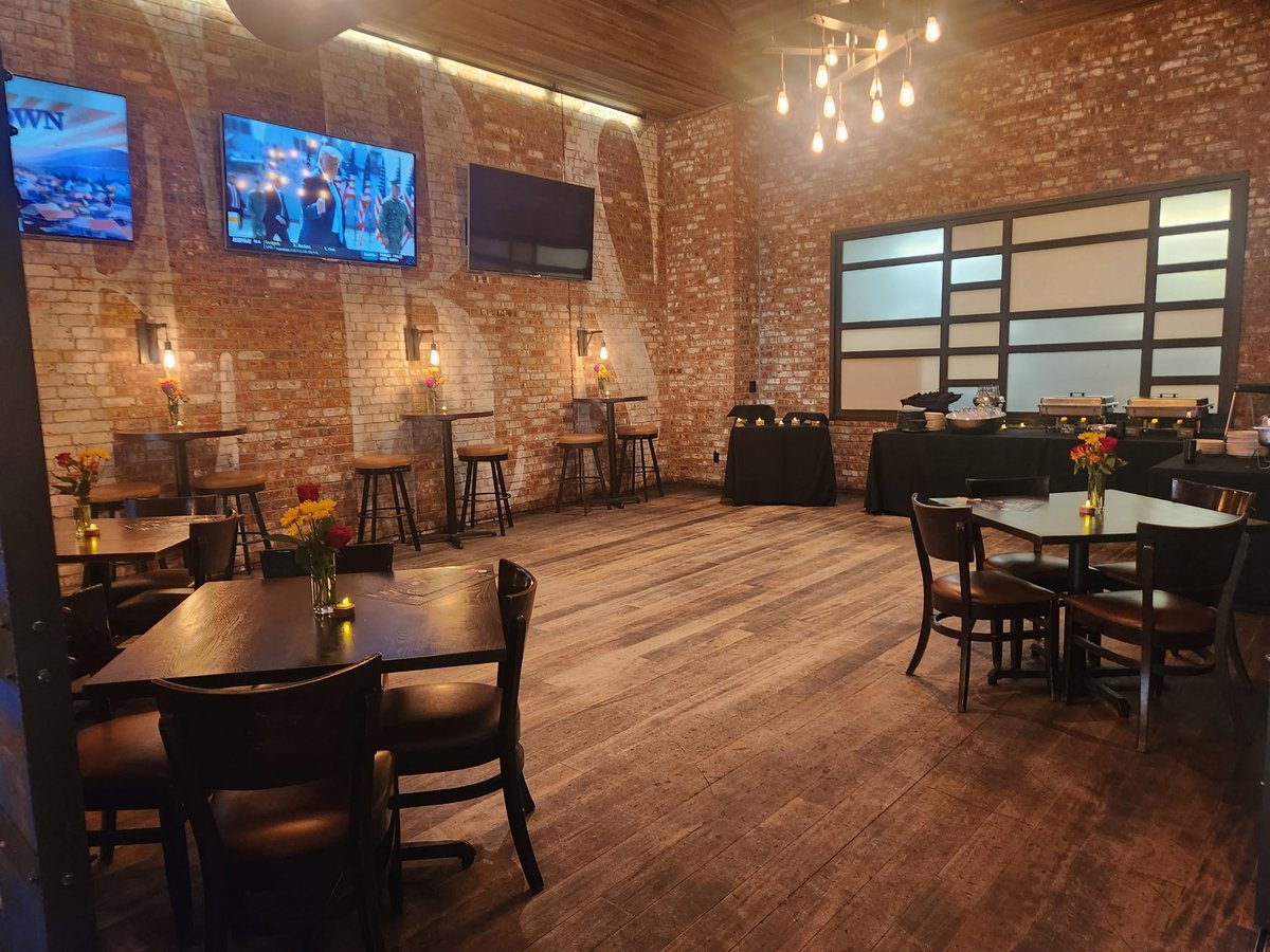 Looking to host an event in Denver? 🏔️ Check out Henry's! We cater to your needs with our banquet menu, variety of drink packages, and more 🥂🍽️. For more details, reach out to Suzanne at snobles@krgops.com 📧. We're ready to make your event unforgettable. 💫