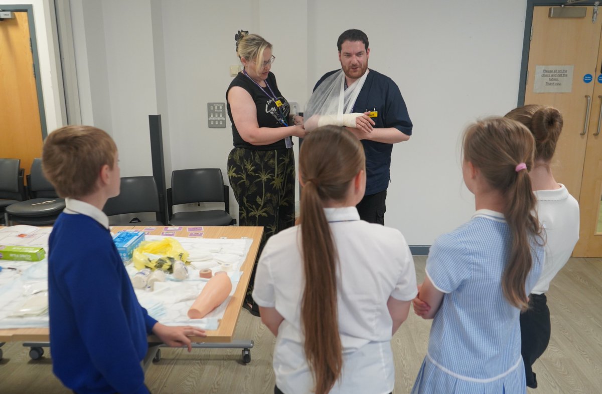 GEH Clinical and Medical Education (@gehclinmeded) on Twitter photo The CSIT team today supported Project 1000 Primary School Nursing Event. It was a collaborative team work with <a href="/GEHT4C/">GEH Talent For Care</a>, <a href="/GEHNurseEd/">Practice Education Team</a> <a href="/GEHResus/">@GEHResuscitation</a>. Our team showcased VR from TEL and basics of first aid from skills.
<a href="/GEHNHSnews/">George Eliot Hospital NHS Trust</a> The CSIT team today supported Project 1000 Primary School Nursing Event. It was a collaborative team work with <a href="/GEHT4C/">GEH Talent For Care</a>, <a href="/GEHNurseEd/">Practice Education Team</a> <a href="/GEHResus/">@GEHResuscitation</a>. Our team showcased VR from TEL and basics of first aid from skills.
<a href="/GEHNHSnews/">George Eliot Hospital NHS Trust</a>
