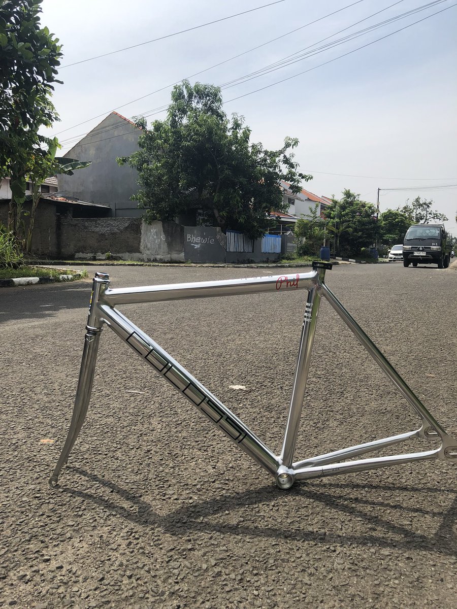 WTS

- Guerciotti Carve Alu-Carbon Roadbike Size 53 (11.000k)
- Colossi One Track Bike Size 53 (8.000k)

Detil, harga, bisa dibicarakan di DM ya #fnfjb
