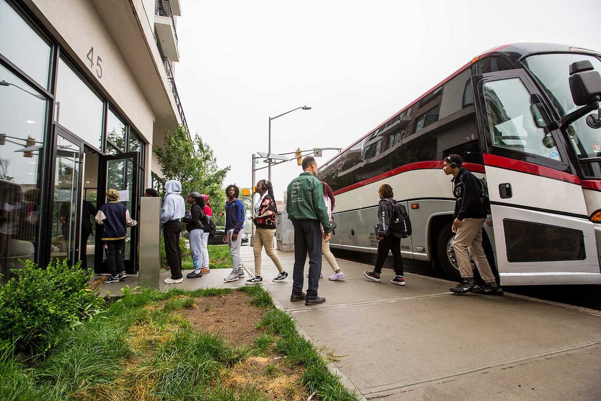 JerseyDigs's tweet image. East Orange High School students toured The Modern as part of a real estate development program led by ULI Northern New Jersey and Hero Development: buff.ly/9mNvZZi
#NewJersey #RealEstate