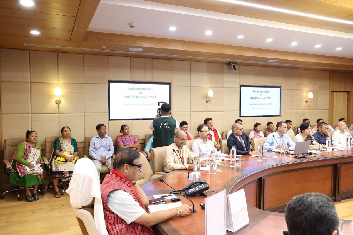 TuliramRonghang's tweet image. Pressing for early implementation of the long standing demand ie, the early implementation of #AutonomousState, and discussed issues related to Implementation of Karbi Accord 2021, we submitted a memorandum to Dr @himantabiswa, Hon’ble Chief Minister and he had given us his