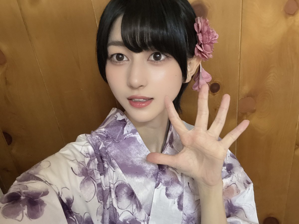 浴衣きた時の写真そういえばまだ載っけてなかった〜〜！！ので載せます。🙂‍↕️