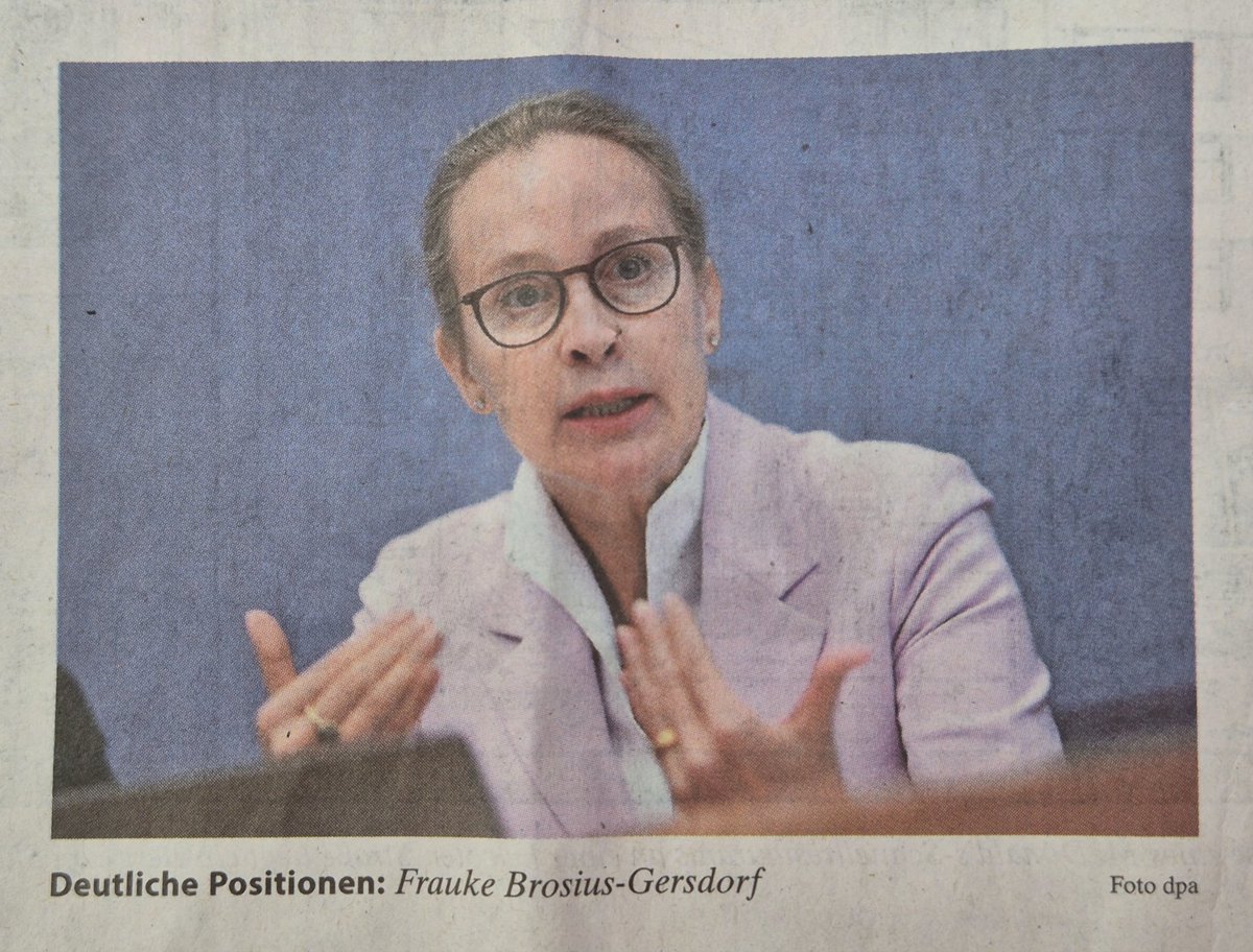 Meine Stimme und meine Solidarität für Frauke Brosius-Gersdorf. 
Welch' Debakel der #CDU! Sie haben sowohl das #BVerfG beschädigt als auch deutlich Ihre Frauenfeindlichkeit gezeigt. 
<a href="/dielinkebt/">Die Linke im Bundestag</a> <a href="/HeidiReichinnek/">Heidi Reichinnek</a> <a href="/LINKEPELLI/">MdB Sören Pellmann</a>