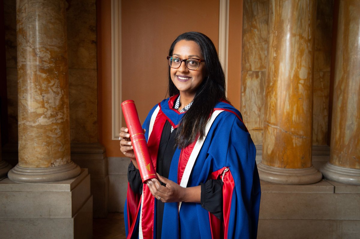 EdinburghNapier's tweet image. 👩‍🎓 | Leading equality and social justice campaigner Talat Yaqoob has vowed to keep pushing for a fairer society, after she was awarded an honorary doctorate by #EdNapier.

Read more ➡️ orlo.uk/Xwcfg

#ENUGrads | #MustBeNapier