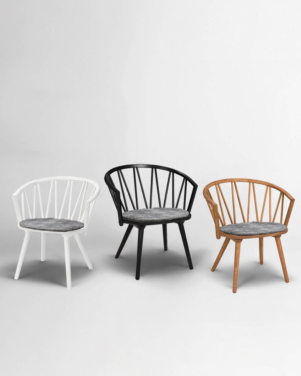 HansKse's tweet photo. Three creative voices. One timeless design.

The ZigZag Lounge Chair blends sculptural elegance and comfort, designed by Madeleine Jonsson, Sara Karlsson &amp; Josephine Aspenrot — born from their shared vision at the Gothenburg School of Art. https://t.co/u65bY5Aji0