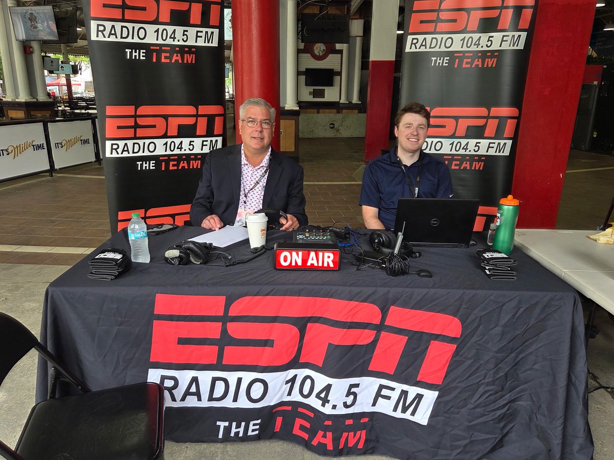 Friday #BigBoardSports with <a href="/RodgerWyland/">Rodger Wyland</a> and <a href="/MJJ1045/">Michael Johnson Jr.</a> at <a href="/TheNYRA/">NYRA (🗽)</a> in Saratoga from 10-1!

<a href="/Kurkjian_ESPN/">Tim Kurkjian</a> 10:30
<a href="/andyserling/">Andy Serling</a> 11:15
<a href="/failedtomenace/">Matthew DeSantis</a> 11:30
<a href="/johnpricci/">John Pricci</a> 11:45
<a href="/PCMckenna/">Patrick McKenna</a> 12
<a href="/OnTheJBrink/">Jason Brinkman</a> 12:15
<a href="/1000Naj/">Najja Thompson</a> 12:30

📞518-476-1045

1045theteam.com/listen-live/po…