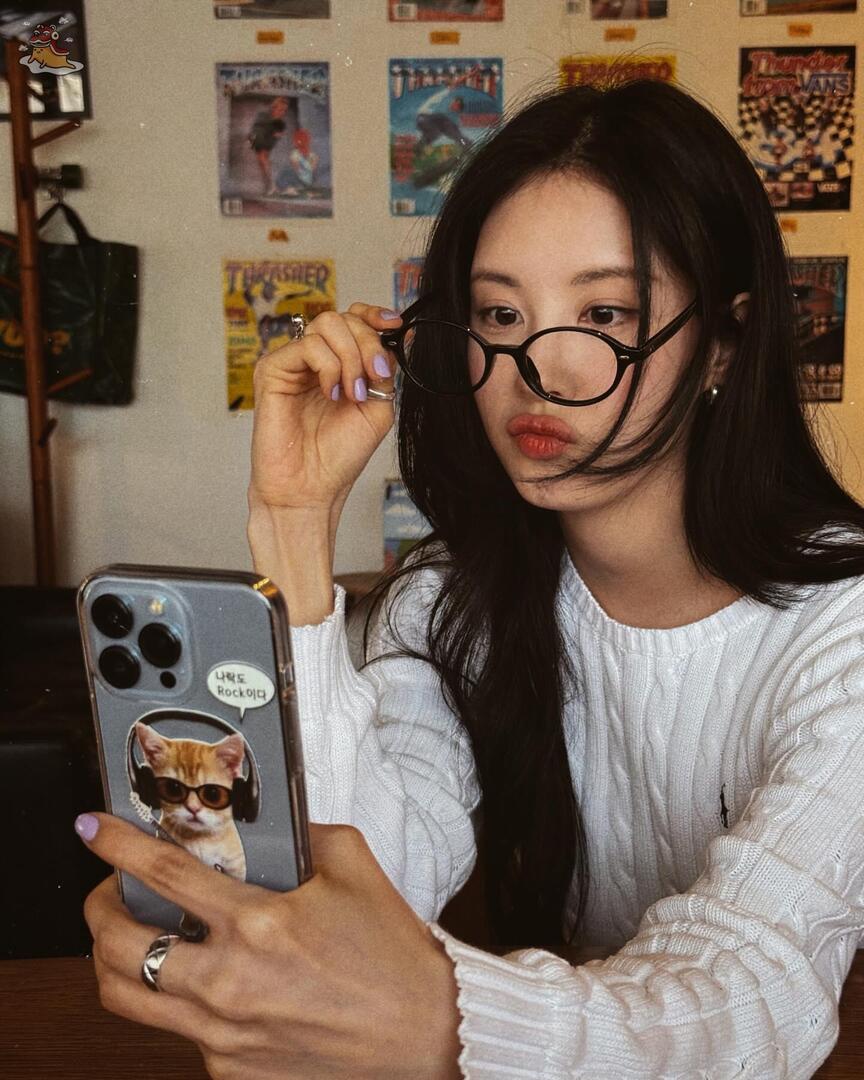 SOC-IE 💛 ˚☽˚.⋆ tweet media