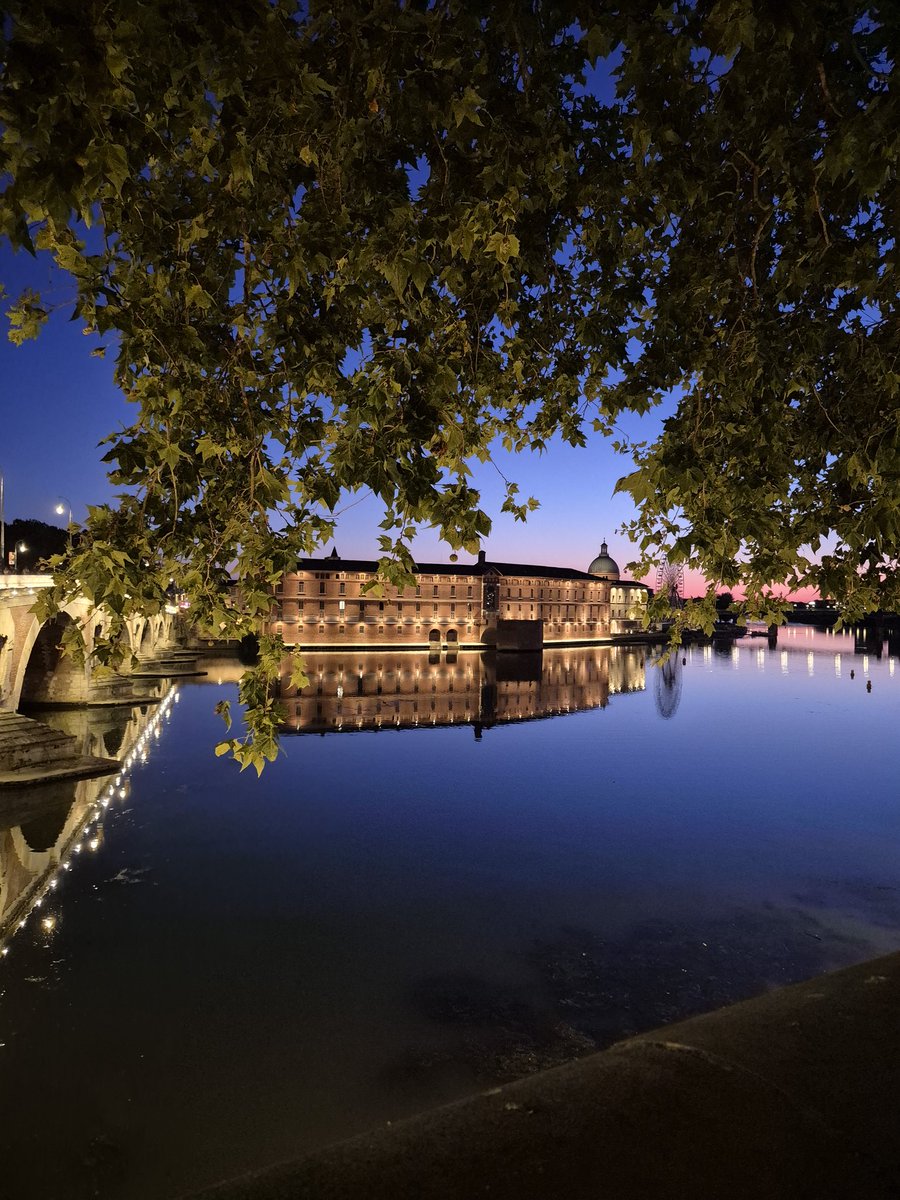 philippmkoch's tweet image. Always good to be back in Toulouse! At the 2nd Conference on Economic Complexity by @LearningCCL, I presented our ongoing research on how #AI adoption influences export performance, using granular microdata on Austrian firms. 

@Eco_Austria