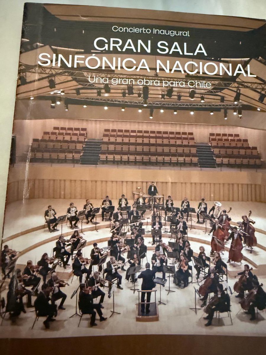 Helia Molina Milman (@heliamolina_m) on Twitter photo Muy emocionada por participar en lo que fue el Concierto Inaugural de la Gran Sala Sinfónica Nacional de la <a href="/uchile/">Universidad de Chile</a>.
Un lugar de primer nivel en el Complejo Universitario Vicuña Mackenna 20, que sin duda será uno de los importantes espacios culturales de la Región Metropolitana Muy emocionada por participar en lo que fue el Concierto Inaugural de la Gran Sala Sinfónica Nacional de la <a href="/uchile/">Universidad de Chile</a>.
Un lugar de primer nivel en el Complejo Universitario Vicuña Mackenna 20, que sin duda será uno de los importantes espacios culturales de la Región Metropolitana