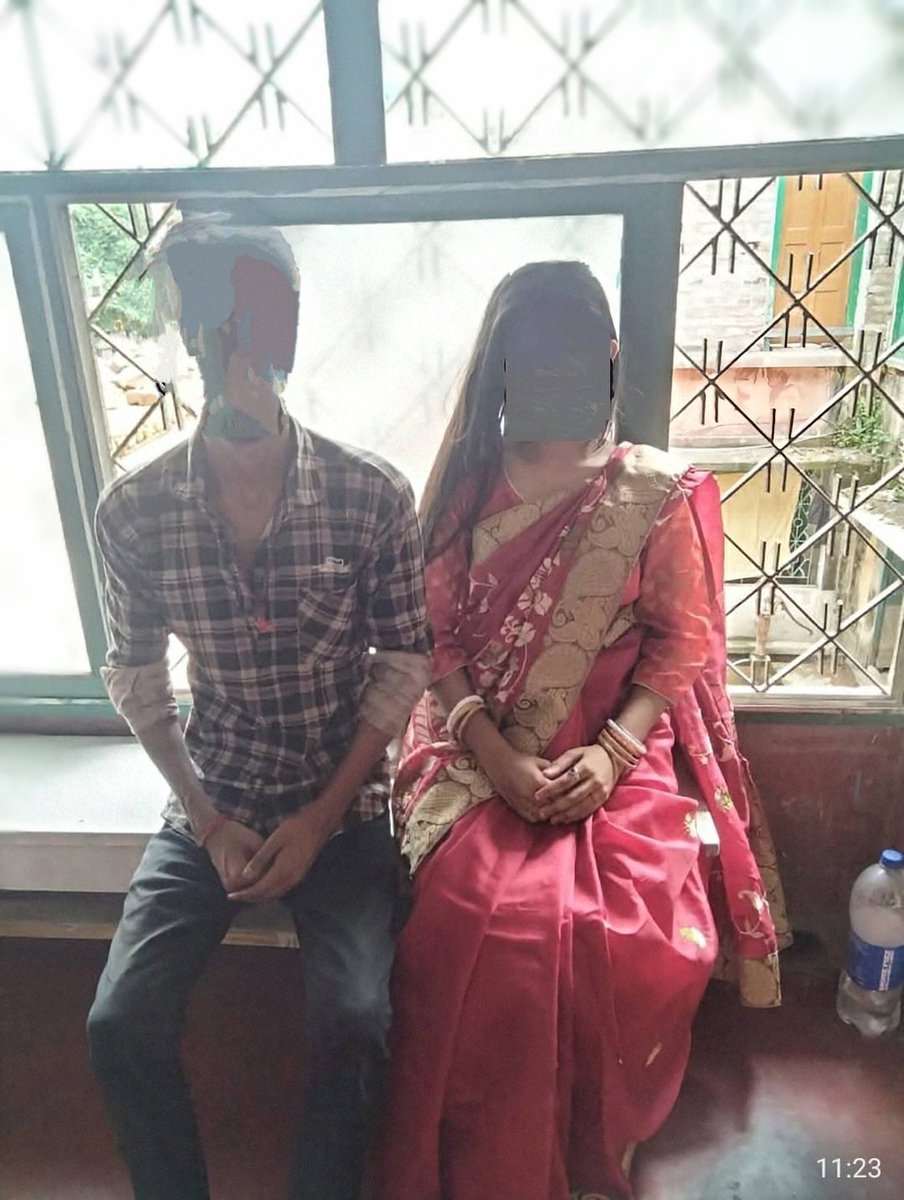 HinduVoice_in's tweet image. News coming in from #Howrah district of #WestBengal

Sania Khatun, a resident of #Jagatballavpur, married a Hindu boy and embraced Sanatan Hindu Dharma. 

She alleged that her family has been threatening her and her husband to murder of they didn&apos;t return home. 

She wrote a…