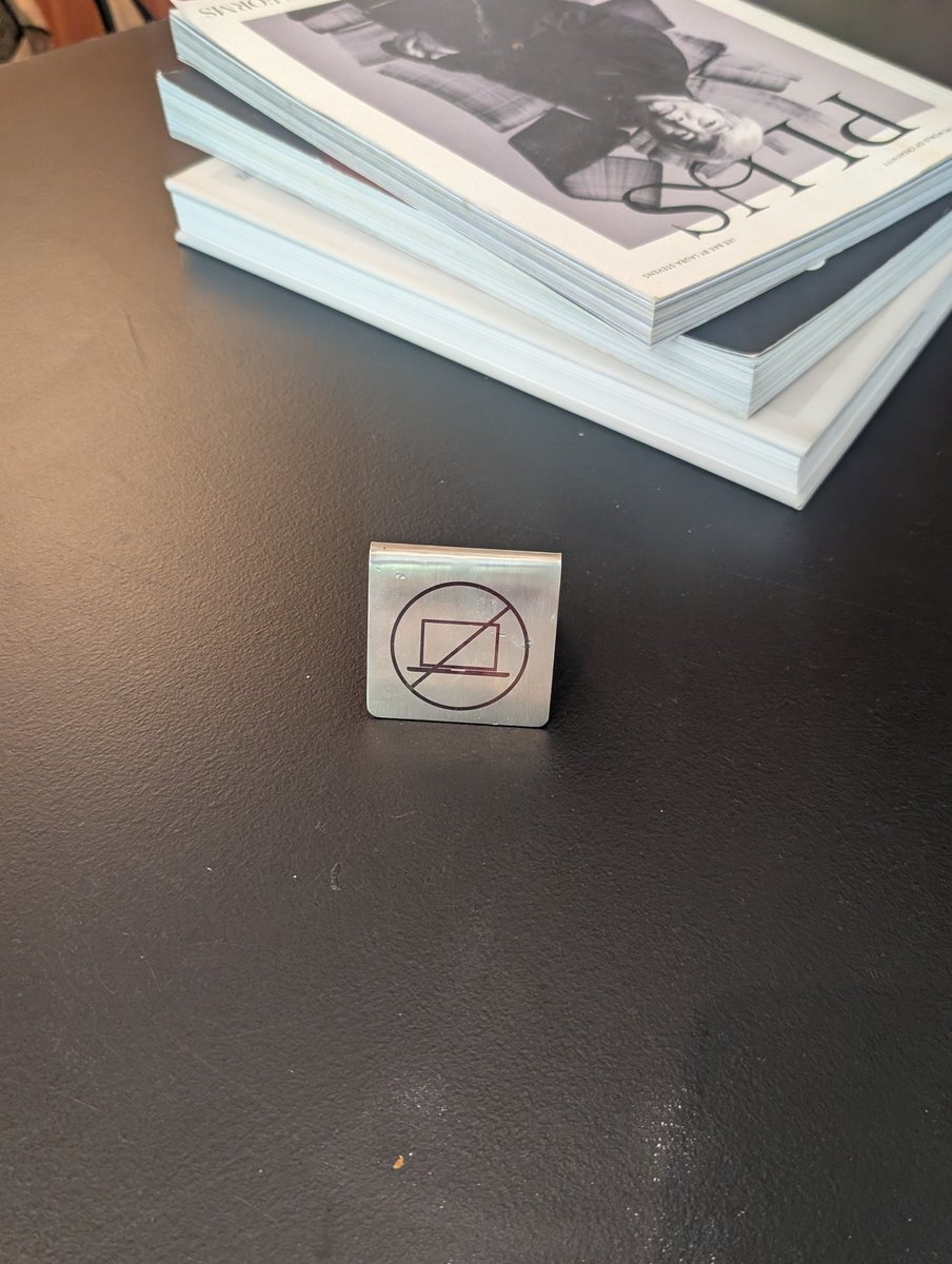 AlexLi98's tweet image. Visiting NYC, first time seeing this in a coffee shop, this is why SF > NYC