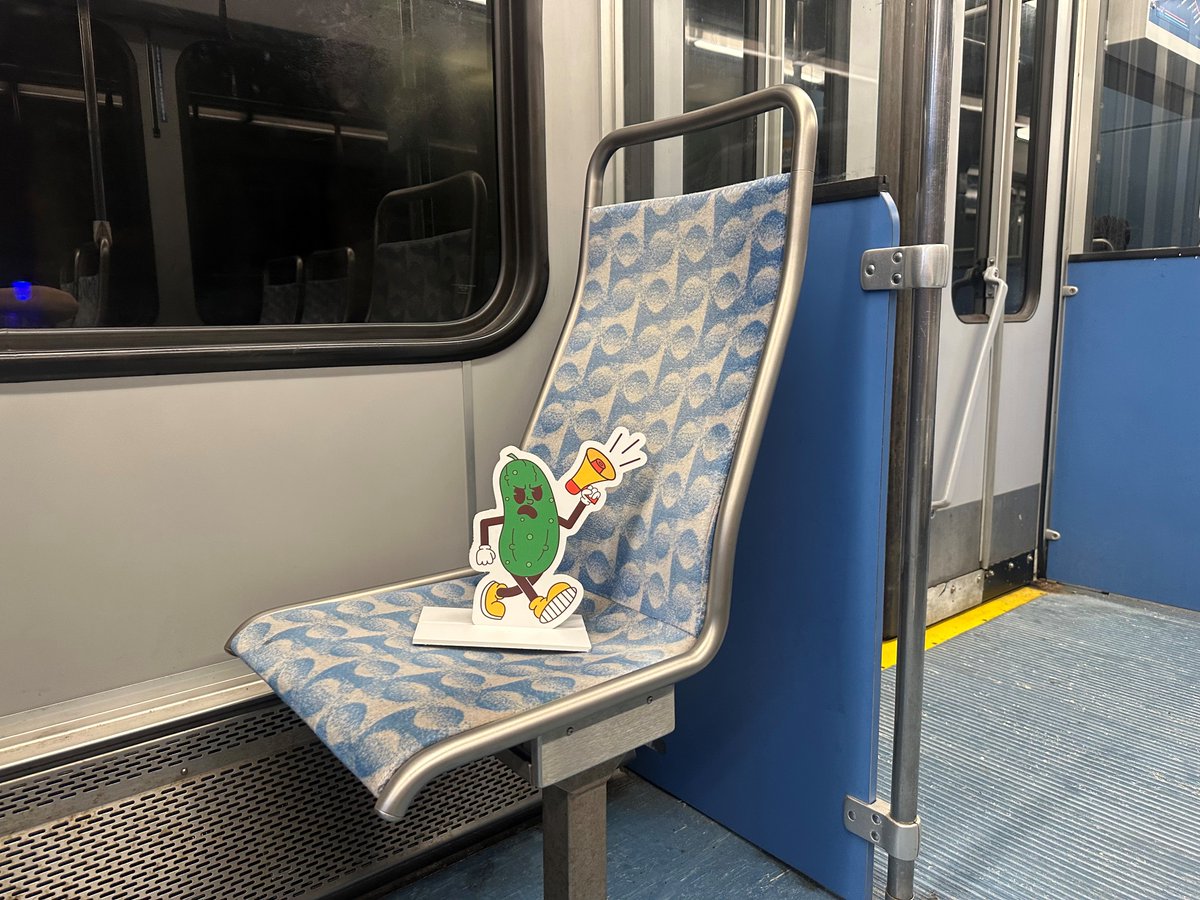 PGHtransit's tweet image. Me: I will never get emotionally invested in a pickle scavenger hunt.
Also me: cancels plans to find every last clue
Stop by our booth this weekend to find out what the dill is!🥒
#Picklesburgh