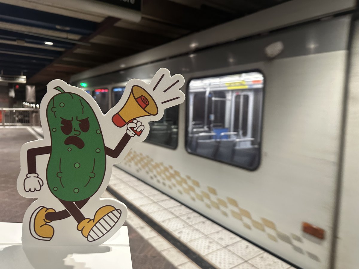 PGHtransit's tweet image. Me: I will never get emotionally invested in a pickle scavenger hunt.
Also me: cancels plans to find every last clue
Stop by our booth this weekend to find out what the dill is!🥒
#Picklesburgh