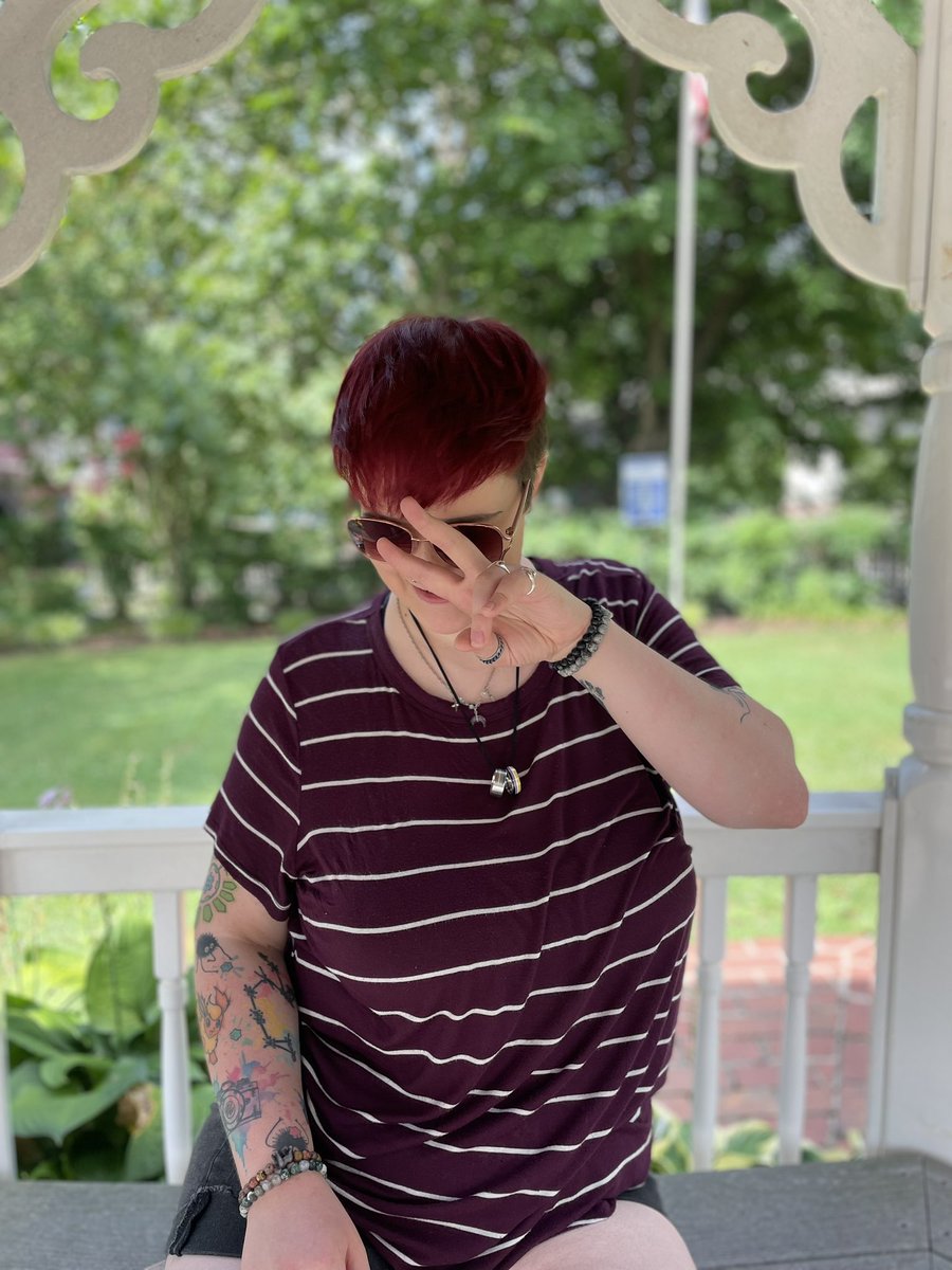 shayyluv_'s tweet image. Hey guys we’re gonna hangout irl, if that’s okay with you
🍒