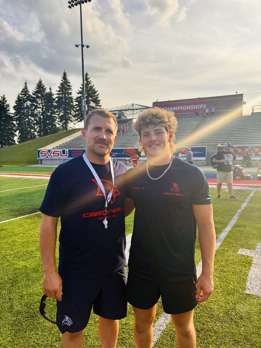 Collinisaac6's tweet image. Thank you @CoachSchu44 for coaching me up last night at prospect camp! I’m ready to #Earnit I love the @svsu_football culture Coach @rbrady1313 Looking forward to staying in touch and talking soon! @_JaredDTucker @TippFB @athleticproving @One11Recruiting