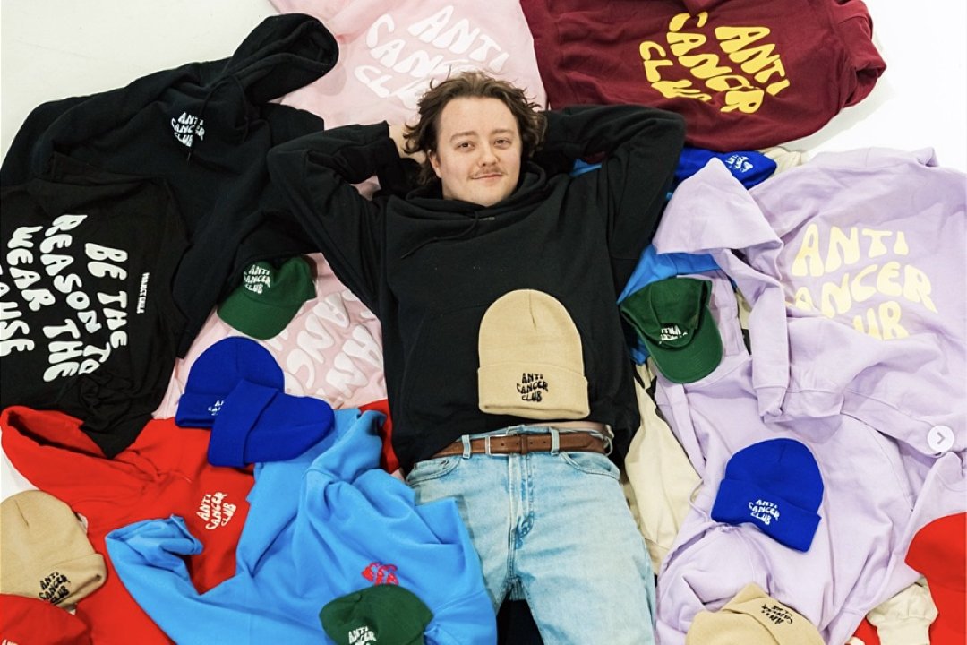 University of Minnesota (@umnews) on Twitter photo Dreams do come true! For Oskar Nord his journey began with a cancer diagnosis, but he turned his experience into a mission to support cancer research. His Anti Cancer Club streetwear is all about hope, resilience and giving back. z.umn.edu/ajzi <a href="/UMNOrthoSurg/">UMN Department of Orthopedic Surgery</a> Dreams do come true! For Oskar Nord his journey began with a cancer diagnosis, but he turned his experience into a mission to support cancer research. His Anti Cancer Club streetwear is all about hope, resilience and giving back. z.umn.edu/ajzi <a href="/UMNOrthoSurg/">UMN Department of Orthopedic Surgery</a>