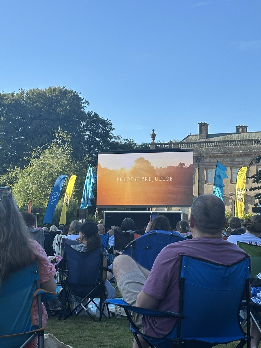 Had the most wholesome evening yesterday at <a href="/ntstourhead/">Stourhead</a> watching Pride &amp; Prejudice with <a href="/marksandspencer/">M&S</a> picky bits. 

My idea of a very nice day out 👌🏼