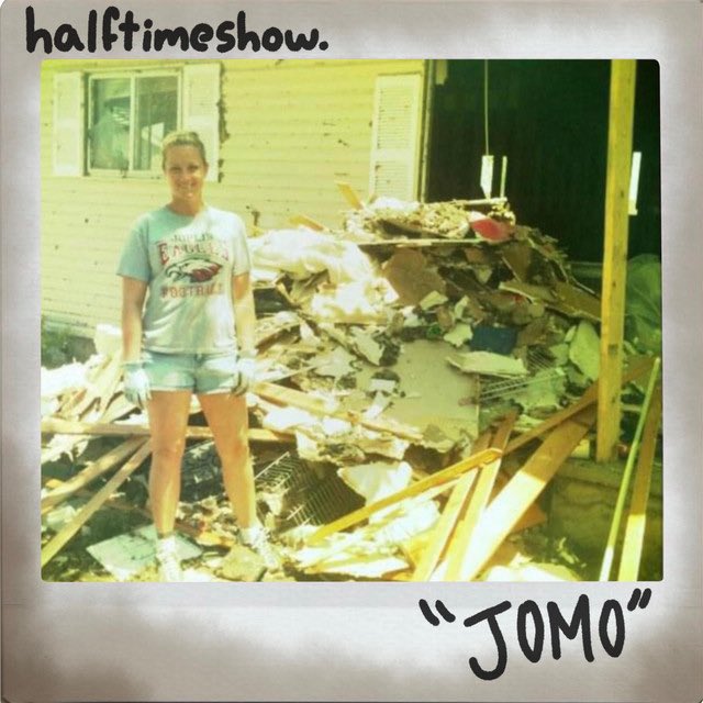 BeersWBandsPod's tweet image. On this episode I sit down with halftimeshow. We talk about the early days, their debut EP &quot;JOMO&quot;, and the new dynamic we will see from them. Be sure to follow halftimeshow and check out &quot;JOMO&quot;!!!

Streaming: linktr.ee/BeersWithBands

YouTube: youtu.be/PPQOwQAzRd8?si…