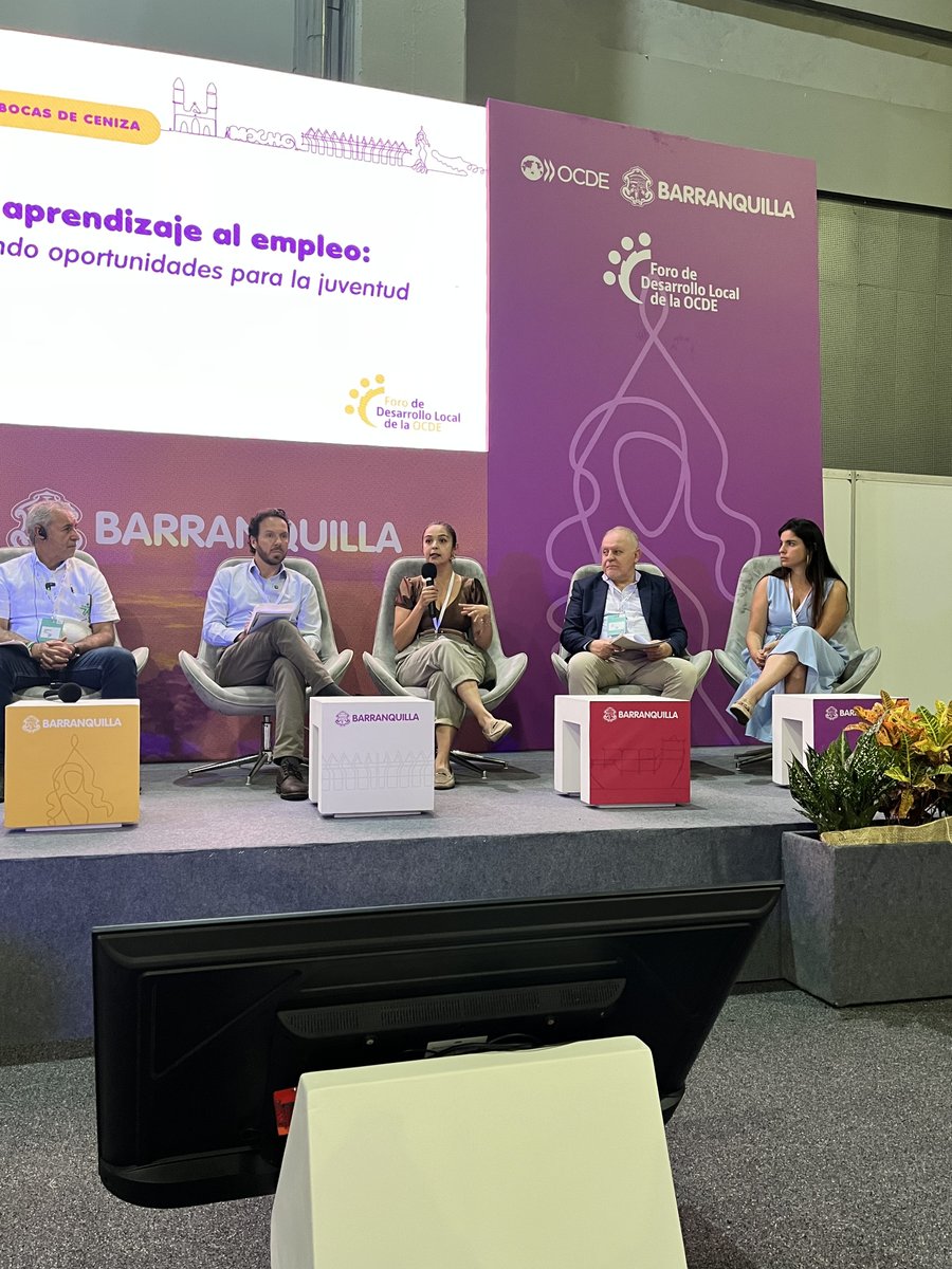 Estuvimos presentes en este espacio del Foro de Desarrollo Local de la OCDE con nuestra Country Manager, Juliana Vernaza, quien compartió cómo desde la educación digital también se abren puertas hacia un futuro con más equidad y oportunidades. 🚀

#OCDEinBarranquilla #OCDE