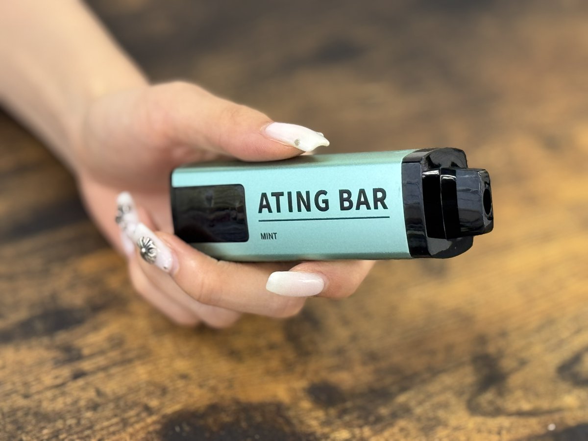 ATING BAR(エーティングバー)|スマートシーシャ (@atingbar_jp) on Twitter photo おはようございます🌿
いよいよ大阪・関西万博のブルーインパルス飛行✈
空を見上げたあとは、深呼吸チルでひと休み🫧
【Amazonプライムデー開催中】
エーティングバーが最大20%OFFに💨
▼セール会場
 amazon.co.jp/s?k=ATING+BAR+…
#企業公式が朝の挨拶を言い合う おはようございます🌿
いよいよ大阪・関西万博のブルーインパルス飛行✈
空を見上げたあとは、深呼吸チルでひと休み🫧
【Amazonプライムデー開催中】
エーティングバーが最大20%OFFに💨
▼セール会場
 amazon.co.jp/s?k=ATING+BAR+…
#企業公式が朝の挨拶を言い合う