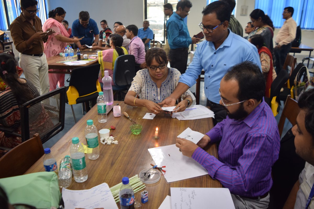 csir_iicb's tweet image. Teacher Training Workshop @CSIR-IICB, Kolkata, in collaboration with Royal Society of Chemistry (RSC) under the #CSIRJigyasa programme from June 30 – July 01, 2025. Empowering teachers to ignite scientific curiosity in classrooms