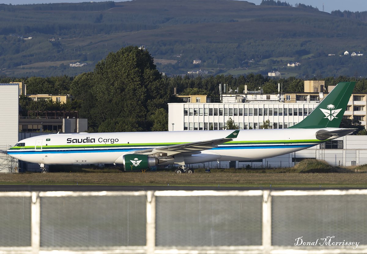 birrlad's tweet image. After painting @ShannonAirport seen yesterday evening @Saudi_Airlines Cargo ops by ASL Ireland @Airbus A330-302(P2F) EI-LKD.
#avgeek #aviation #airline #airtravel #airfreight #cargo #ASl #Saudia #Airbus #planespotting #ShannonAirport