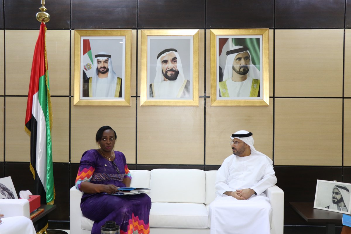 OmsTchad's tweet photo. Le 10/07/2025, la Rep @OmsTchad a rencontré l'Ambassadeur des @UAEEMBASSYTCHAD 🇦🇪. Ils ont abordé l’état d’avancement du projet de santé financé par @EAU à l’Est #Tchad, grâce auquel + de 21 000 👭 &amp; enfants ont bénéficié de soins de santé. Merci aux @EAU pour soutien généreux. https://t.co/Ud9K6QHkJp