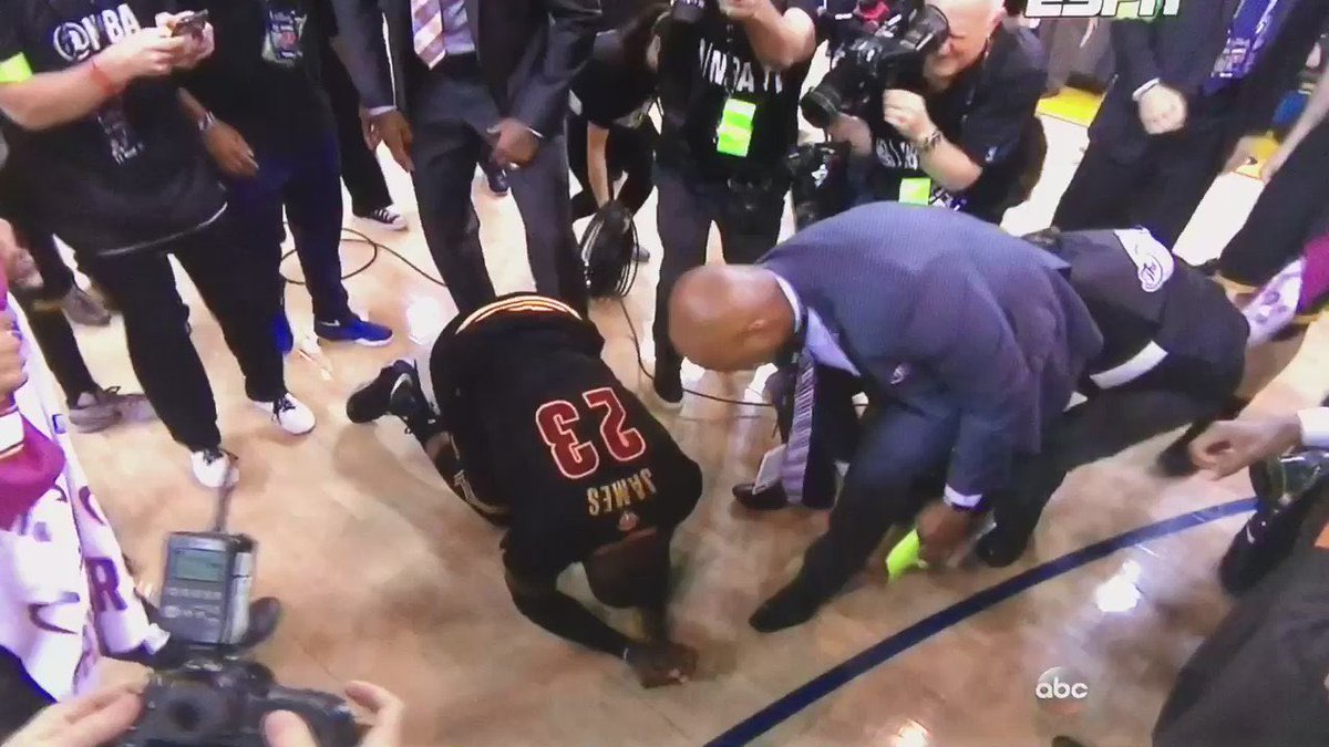 How they expect you to react when they say “we’ll give everyone their 15 minutes back” as if that changes the fact I’m still stuck here another 7 hours