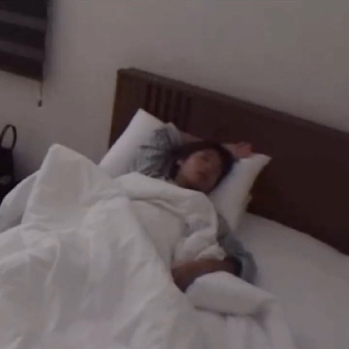 윙나잇 지훈이도 메이도 푹자기♡!