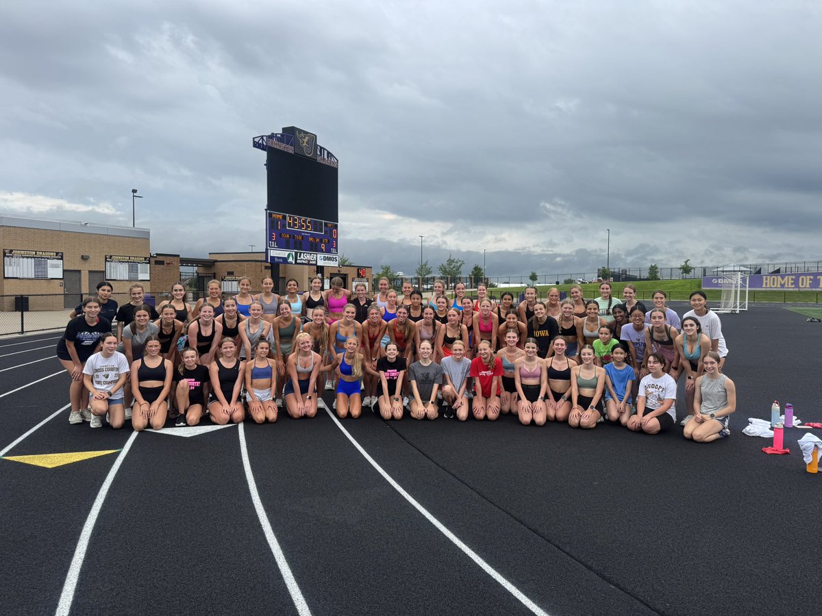 owlxc's tweet image. Our annual run with our Johnston sisters! Such a fun time! 🤩 @JCSD_GirlsXCTF