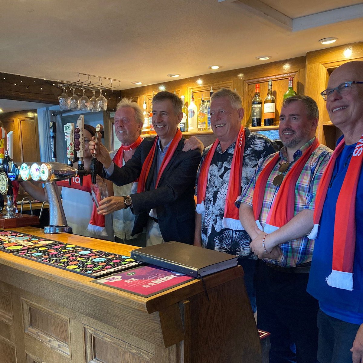 switherdenMP's tweet image. It was fantastic to welcome the Swiss Ambassador Markus Leitner to Llanymynech last weekend to watch the Wales v. Netherlands game in The Dolphin, before sending him across the road – and over the border – to watch the England game with @HelenMorganMP.
@SwissEmbassyUK