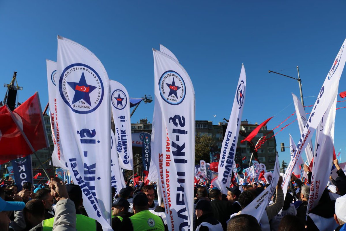 Bozulan Ekonominin Bedelini Biz Ödemeyeceğiz! 
#zordayizgecinemiyoruz
<a href="/csgbakanligi/">T.C. Çalışma ve Sosyal Güvenlik Bakanlığı</a> <a href="/HMBakanligi/">T.C. Hazine ve Maliye Bakanlığı</a> <a href="/tcbestepe/">T.C. Cumhurbaşkanlığı</a>