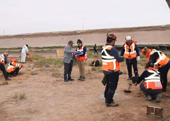 La Agrupación de Familiares de Detenidos Desaparecidos y Ejecutados Políticos de Arica y Parinacota  denuncia irrupción del Ejército en el marco de diligencias de exploración del Plan Nacional de Búsqueda.<a href="/codepuchile/">CODEPU</a>
elmorrocotudo.cl/noticia/socied…