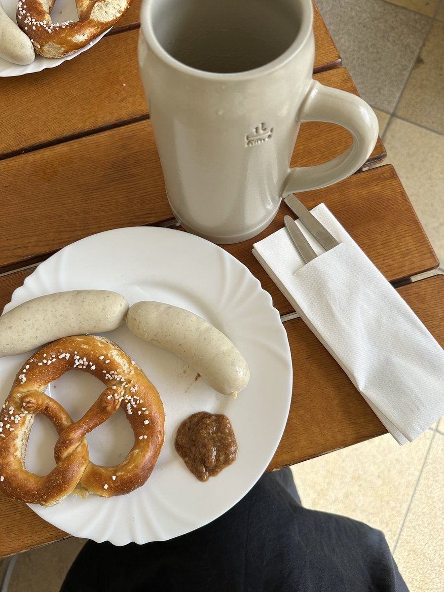 Laurastacksats's tweet image. Germany welcome kit 🍺🥨