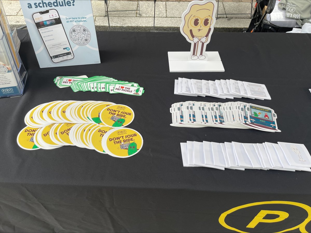 PGHtransit's tweet image. Clues are set, prizes are waiting. 🏆
Will you find yourself in a pickle with our scavenger hunt? Come dahn to our booth and relish in the last day of the challenge! 🥒
#Picklesburgh