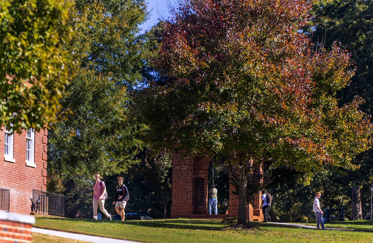 HSC1776's tweet image. Big news! H-SC has been named one of The Princeton Review’s 2025 Best Value Colleges—ranking No. 2 among the Top 20 Best Alumni Networks (Private Schools) and No. 16 among the Top 20 Best Schools for Internships (Private Schools)!
Read more: hsc.edu/news-index/bes…