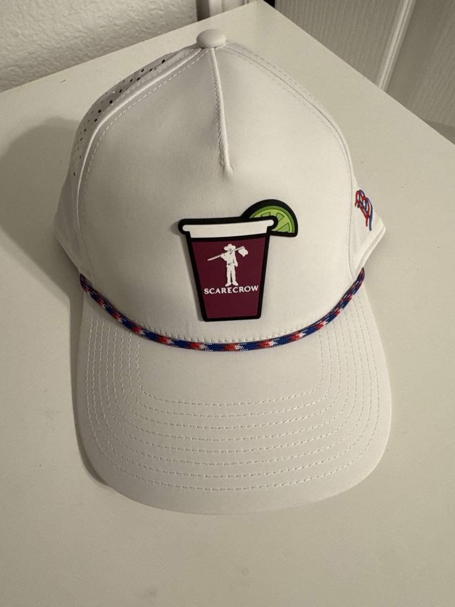 Who wants a sweet hat? 

I’m giving this pre-opening Gamble Sands Scarecrow hat away to one lucky person. 

The Scarecrow is a top notch logo and I know how much people love a transfusion! This golf course is going blow people away next month.

How to enter: 

1. Go follow
