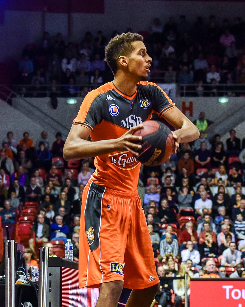 MSB_Officiel's tweet image. 🎂 𝟯𝟬𝗲̀𝗺𝗲 𝗯𝗼𝘂𝗴𝗶𝗲 pour @Petr_Cornelie 🥳
Joyeux anniversaire Petr 🎉 !
#MSBfamily 🦁